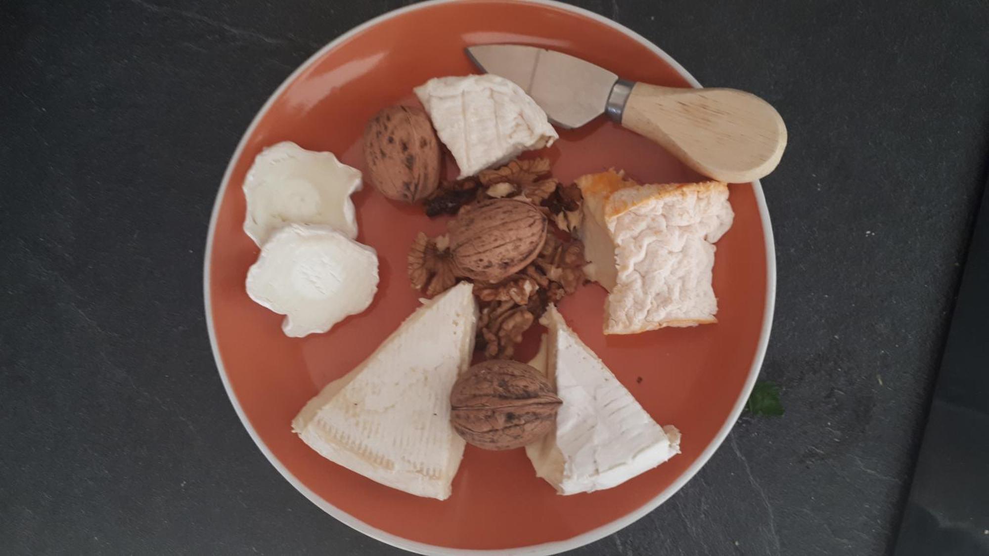 Les Ecureuils Bourguignons Lägenhet Montchanin Exteriör bild